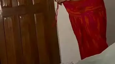 Huge tits MILF pics and nude videos before viral sex