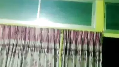 Naked Indian selfie show MMS