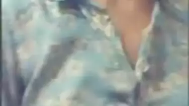 Sexy girl enjoying fun on yahoo.