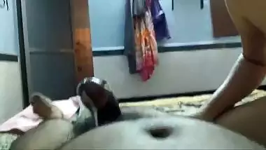 Horny Indian Bhabhi Blowjob and Cum