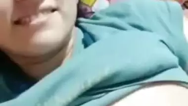 Cute girl huge boobs playing viral selfie video