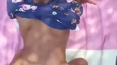 Tamil girl outdoor fucking in doggy style viral video