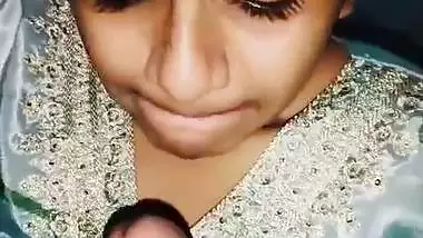 Slim girl boob sucking and hard fucking pussy expose