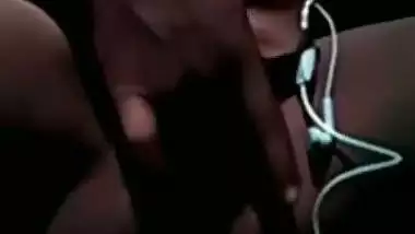 Indian girl fingering pussy – Desi leaks