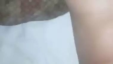 Amateur Tamil Bhabhi Nude MMS