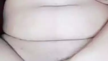 Hot girl opening shirt and sitting nude for fingering