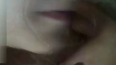 Nude videos of very beautiful cheating desi wife