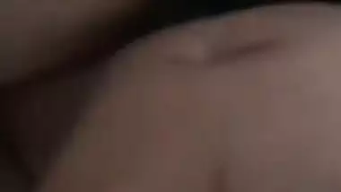 Padosi gori bhabhi ki chut me mera lund