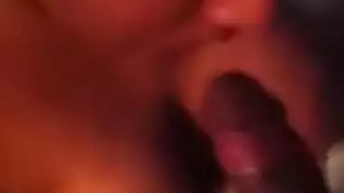 Superhot horny nri babe sucking BF