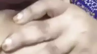 Long boobs girlfriend licking nipple viral video call