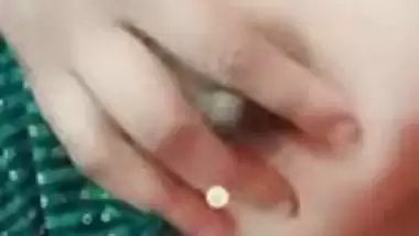 Stripchat girl Trisha playing with naked boobs