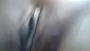 Bihari bald chut fingering MMS