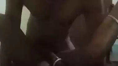 Lonely tenant aunty fuck with young boy at home