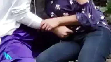 NRI girl shaking cock of boyfriend