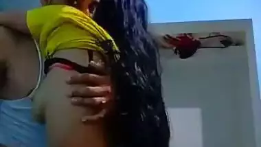 Couple stopping lifting sex due to s cry