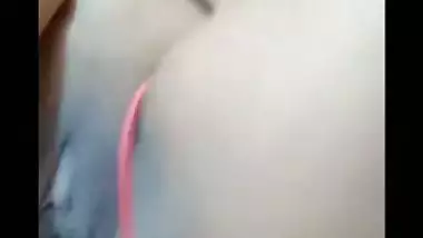 Cute girlfriend black pussy fingering on viral video call