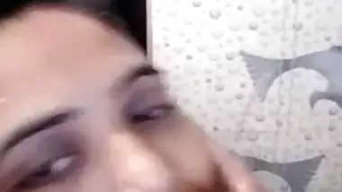 Cute nursing girl naked bathing video