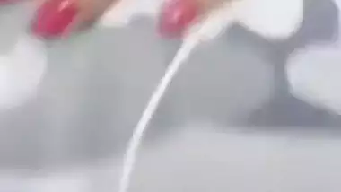 Desi Muslim girl shows boobs and pussy on video call