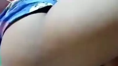 Young girl hairy pussy fingering in standing state