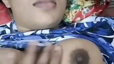 Squeezing a Tamil milf’s milky boobs