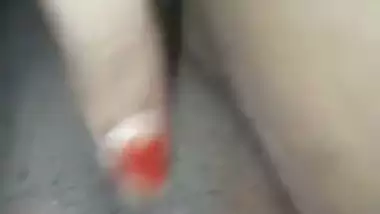 Pussy showing tease video of Indian college beauty