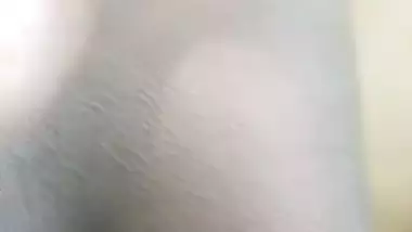 Hindi bf of desi lady fucking on a farm with a guy