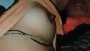 Desi Lover biting nipple Jio sex video