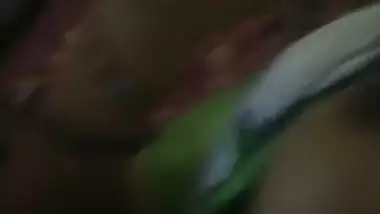 Slutty bhabhi in saree is ready for sex with client